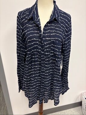 Navy Dot-Stripe Light Weight Sleeve Shirt - Women